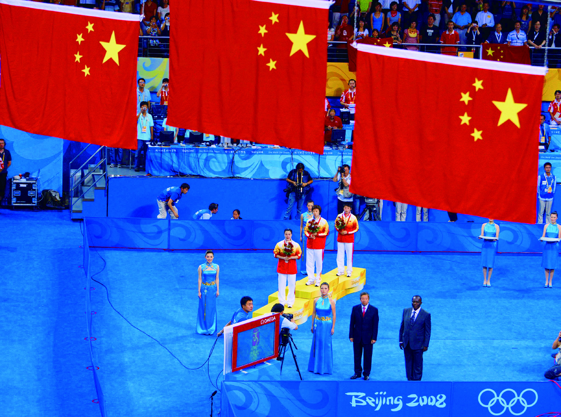承办2008 年北京奥运会乒乓球赛事
