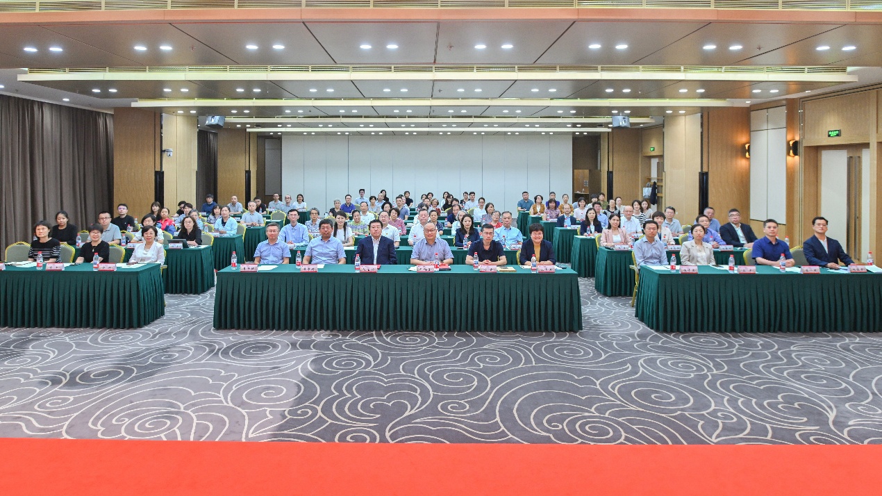 038bd76d9c06437dab0f47699c673b76.jpg feng.jpg